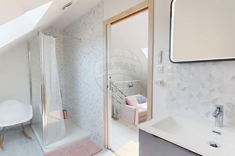 Maison - 131 m² - 7 pièces