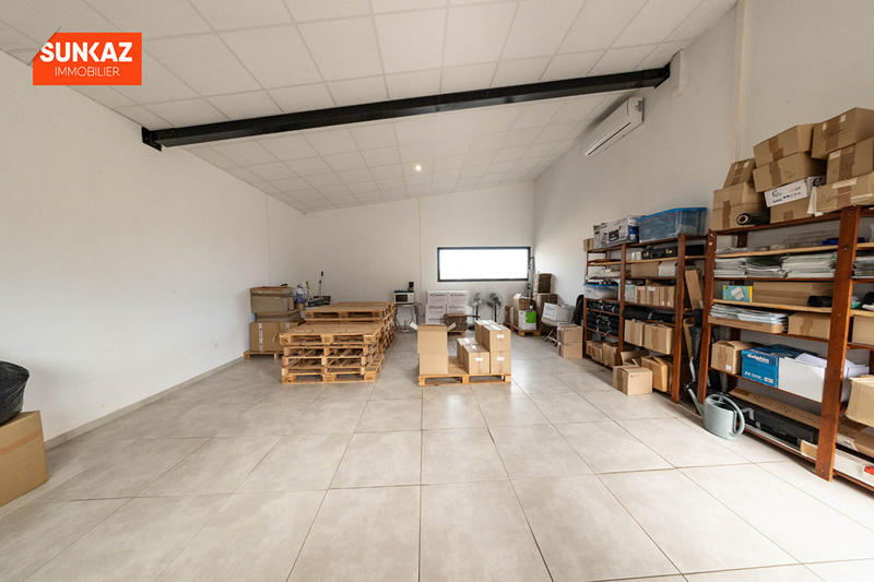 Local d'activités - 152 m²