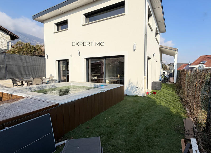 Maison - 139 m² - 5 pièces