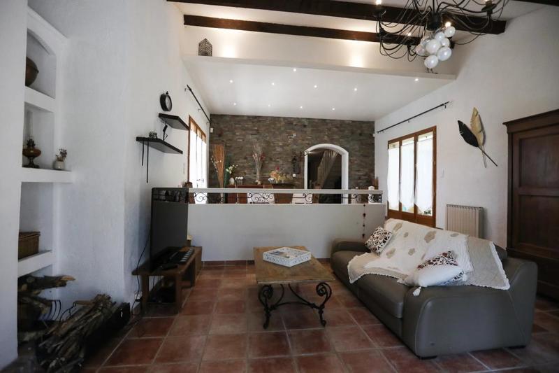 Villa - 182 m² - 6 pièces