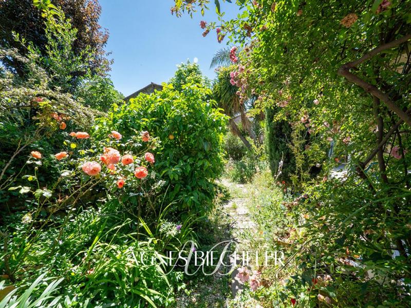 Mas - 270 m² - 10 pièces