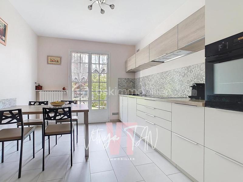 Maison - 159 m² - 5 pièces