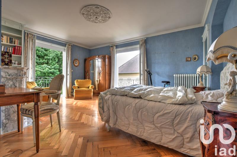 Maison de ville - 277 m² - 10 pièces