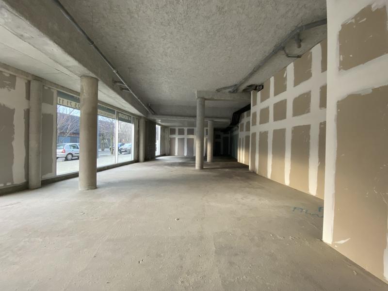 Local commercial - 368 m²