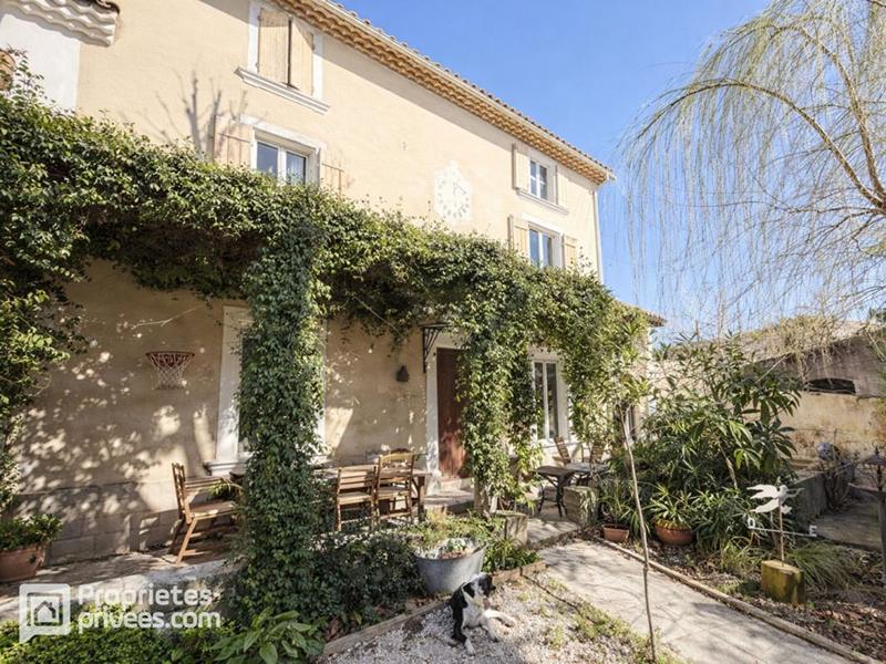 Maison - 479 m² - 9 pièces