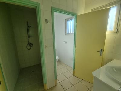 Local artisanal - 179 m² - 5 pièces