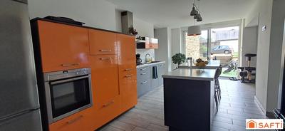 Maison - 230 m² - 7 pièces