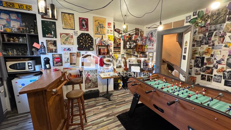 Maison - 265 m² - 10 pièces