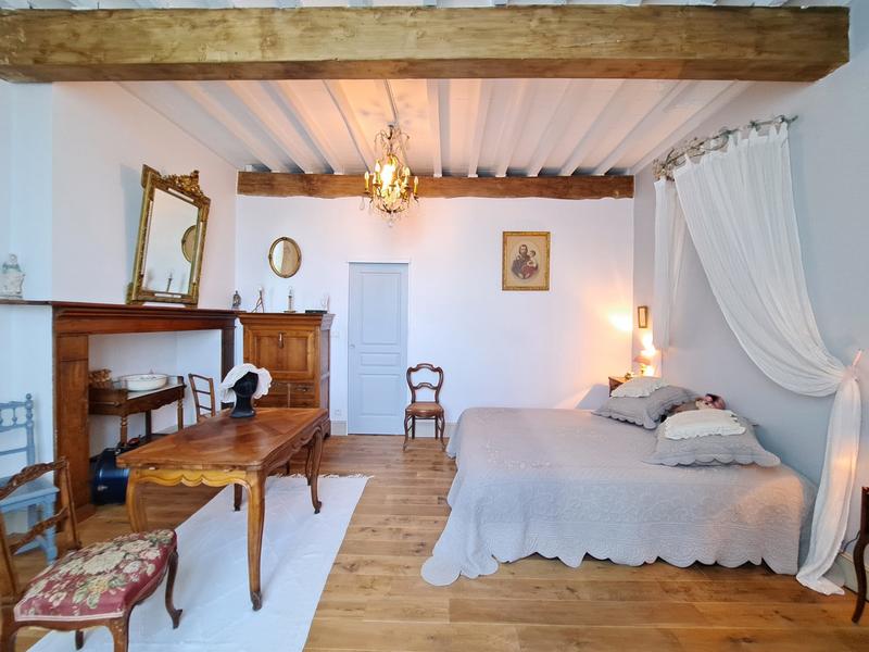 Maison - 285 m² - 6 pièces