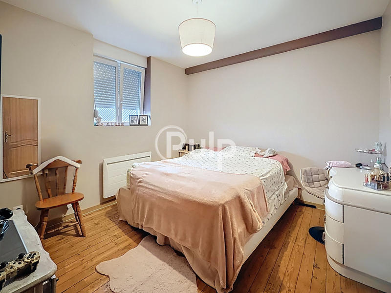 Maison - 227 m² - 9 pièces