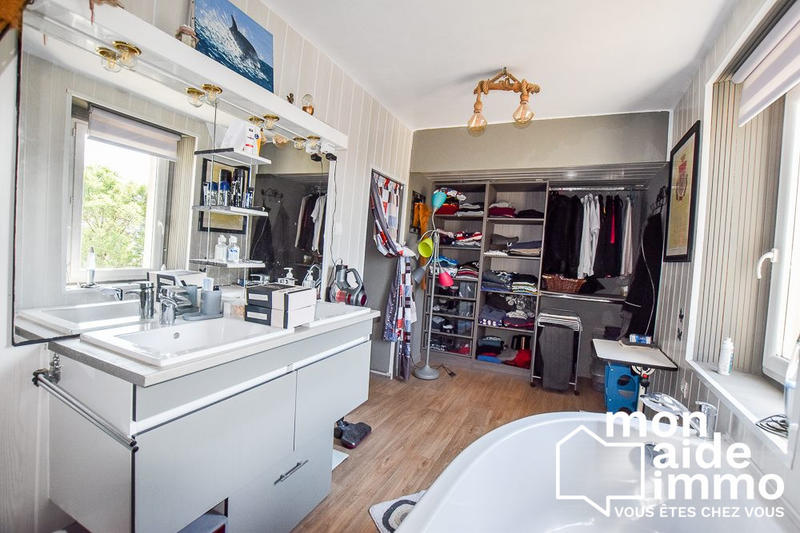 Maison - 104 m² - 5 pièces