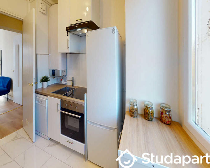 Chambre - 60 m² - 1 pièce