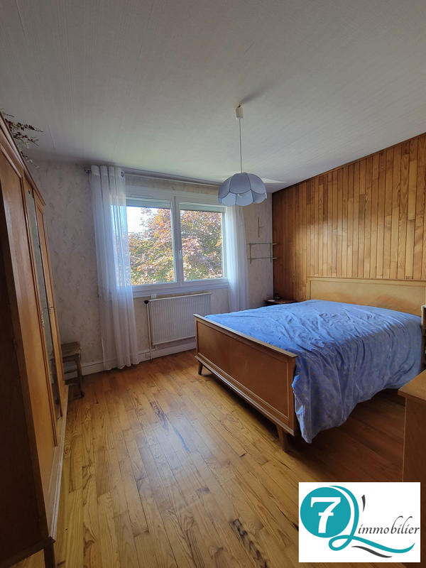 Maison - 104 m² - 10 pièces