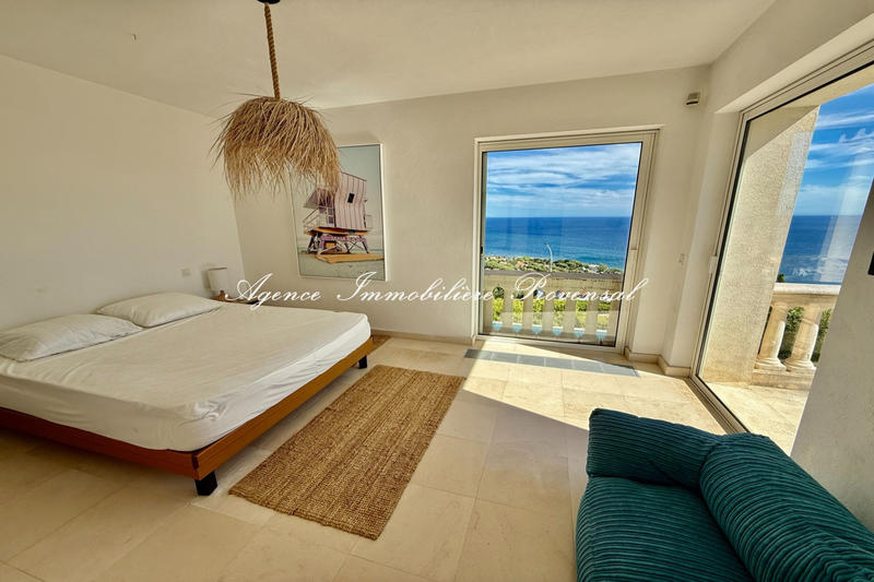 Villa - 200 m² - 5 pièces