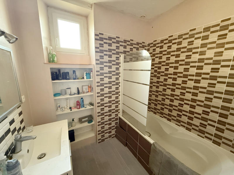 Maison - 91 m² - 7 pièces