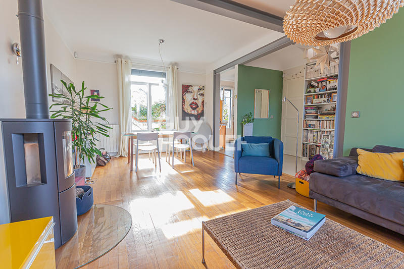 Maison - 97 m² - 6 pièces