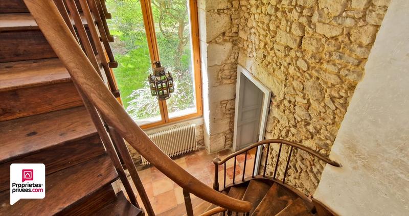 Maison - 520 m² - 17 pièces