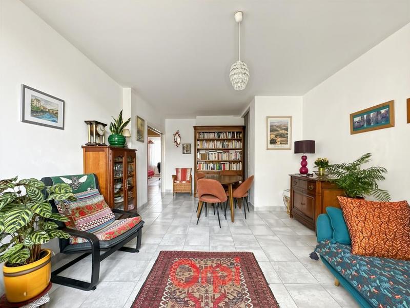 Appartement - 70 m² - 3 pièces