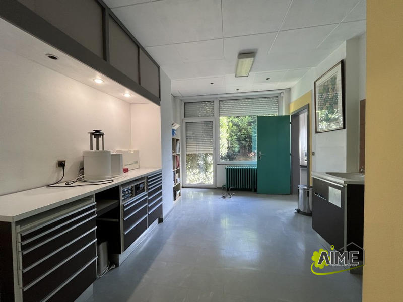 Maison - 207 m² - 10 pièces