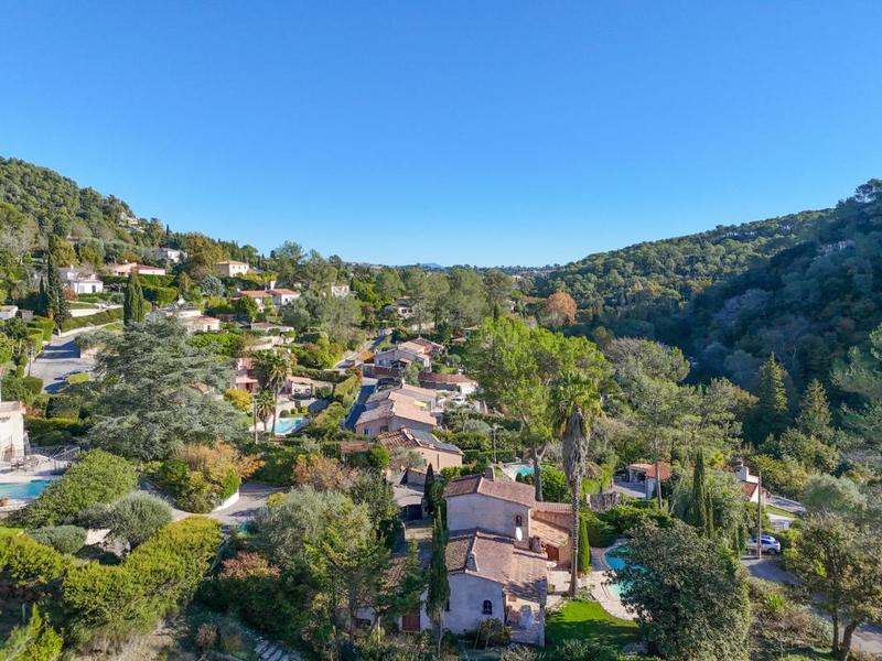 Maison d'architecte - 128 m² - 4 pièces