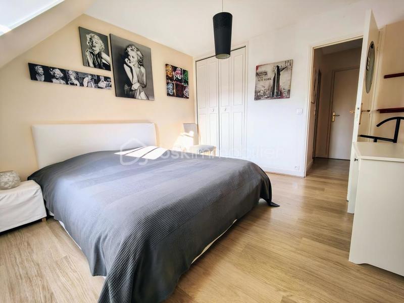 Maison - 390 m² - 15 pièces