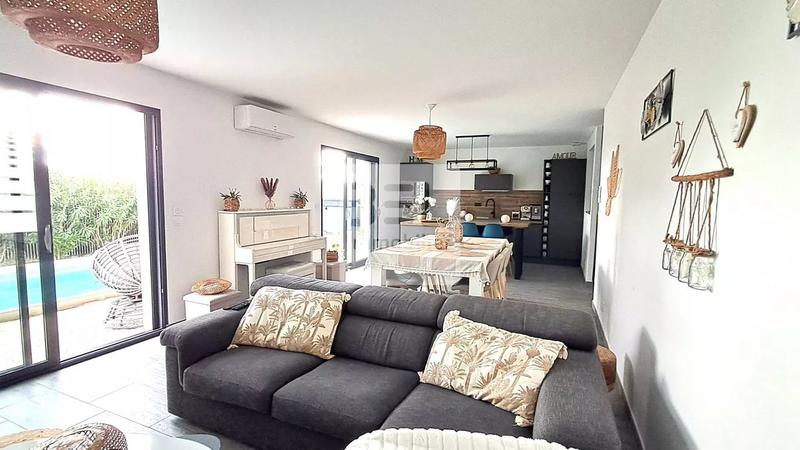 Villa - 90 m² - 4 pièces