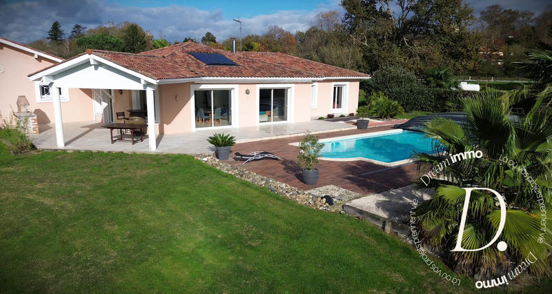 Maison - 162 m² - 5 pièces