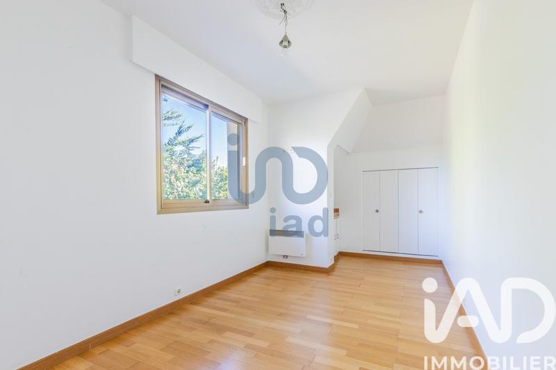 Maison - 180 m² - 6 pièces