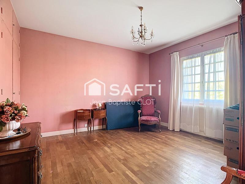 Maison - 200 m² - 7 pièces