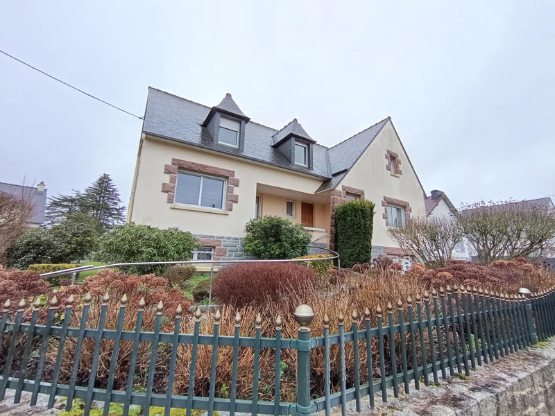 Maison - 171 m² - 7 pièces