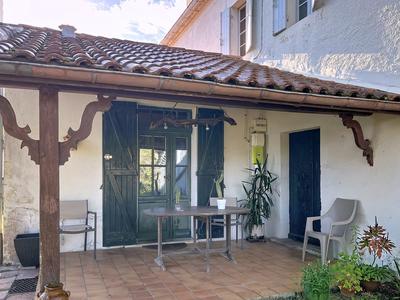 Maison - 400 m² - 10 pièces