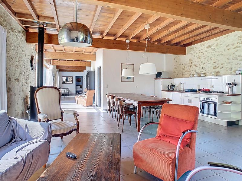 Propriété - 377 m² - 11 pièces