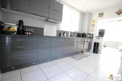 Maison - 115 m² - 6 pièces