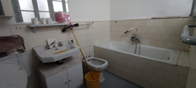 Maison - 94 m² - 7 pièces