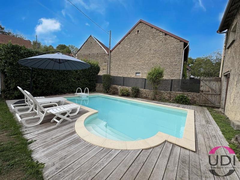 Maison - 171 m² - 6 pièces