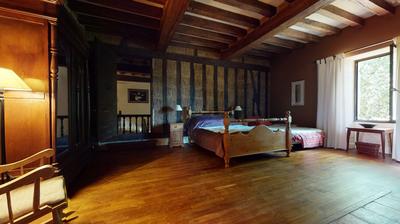 Maison traditionnelle - 517 m² - 10 pièces