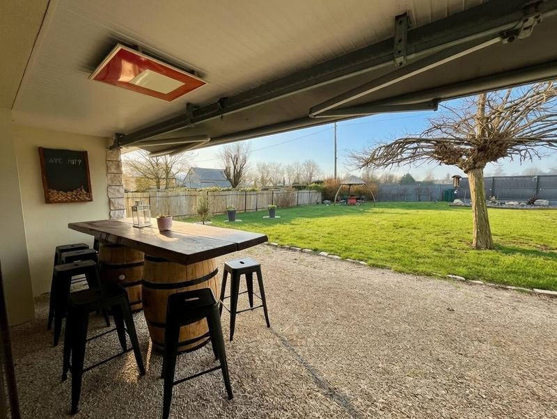 Maison traditionnelle - 183 m² - 7 pièces