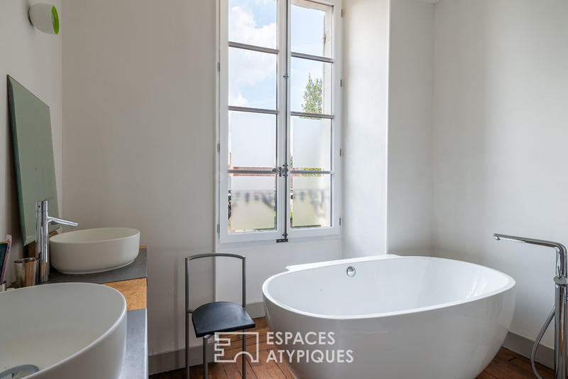 Maison - 382 m² - 10 pièces