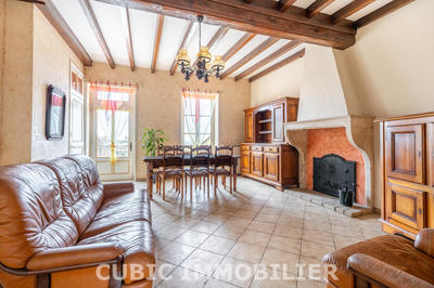 Maison - 150 m² - 4 pièces