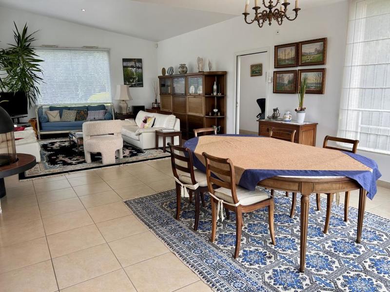 Maison - 160 m² - 7 pièces