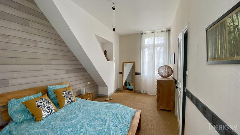 Maison - 184 m² - 8 pièces