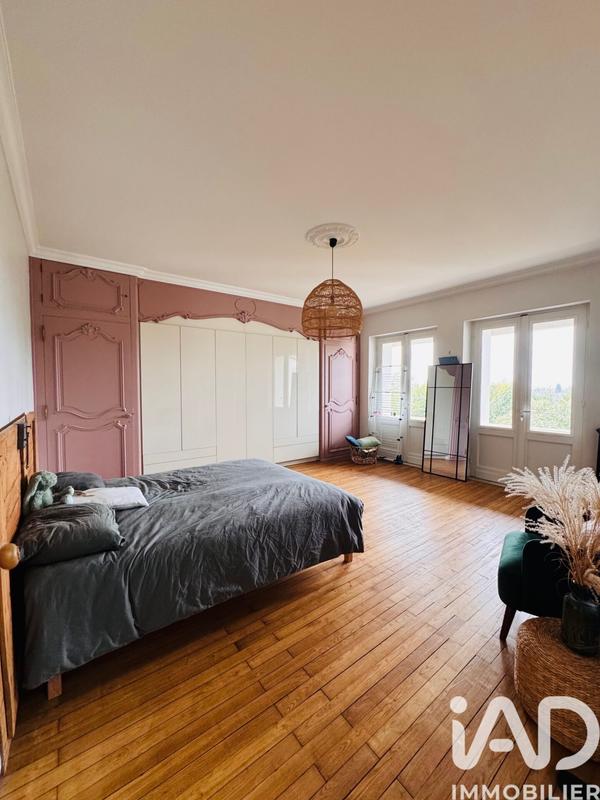 Maison de ville - 228 m² - 7 pièces