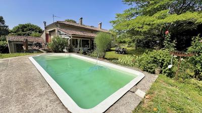 Maison en pierre - 171 m² - 5 pièces