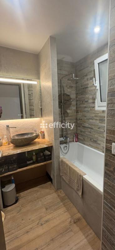 Villa - 93 m² - 5 pièces