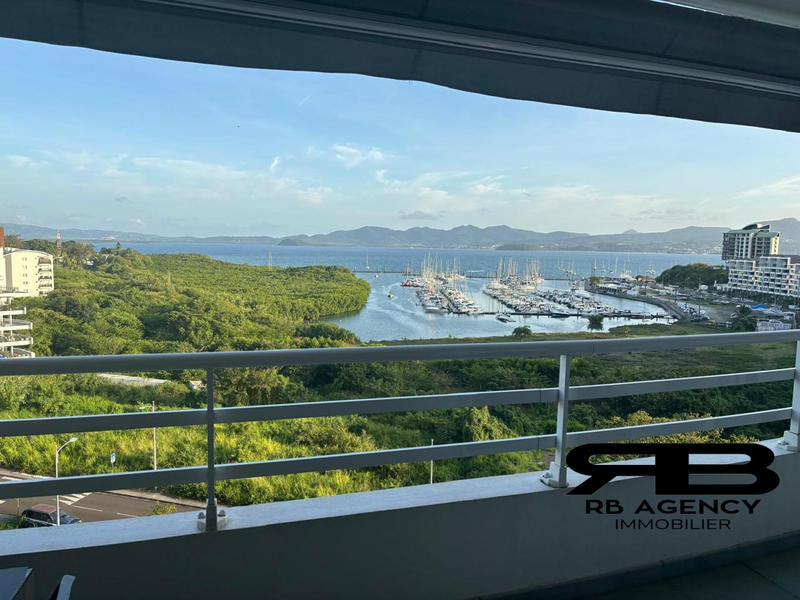 Appartement - 122 m² - 3 pièces