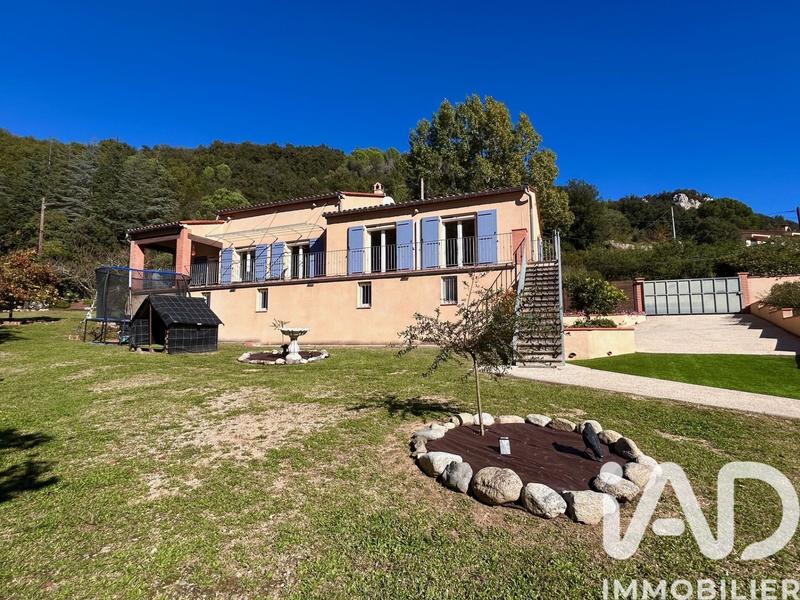 Maison - 173 m² - 6 pièces