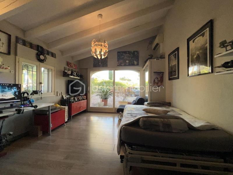 Villa - 186 m² - 6 pièces