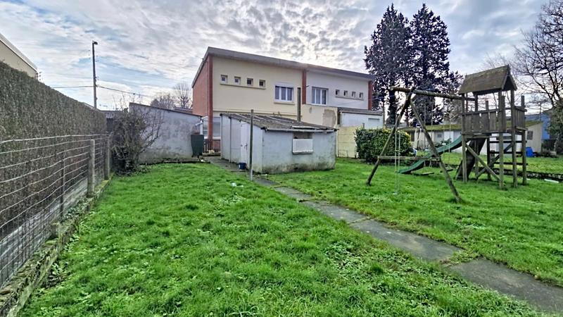 Maison - 77 m² - 5 pièces