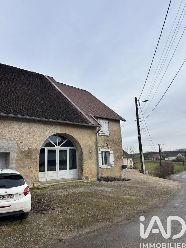 Maison de village - 260 m² - 7 pièces