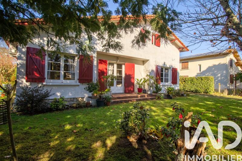 Maison - 120 m² - 6 pièces